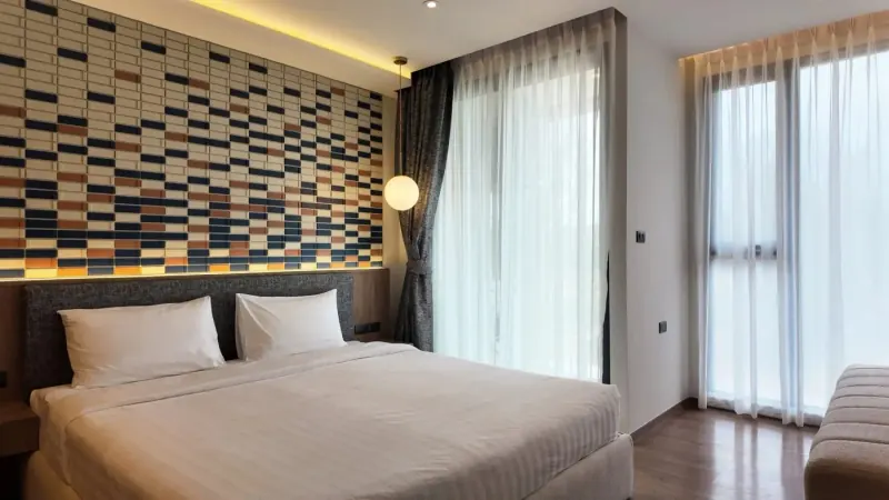 Suite bedroom