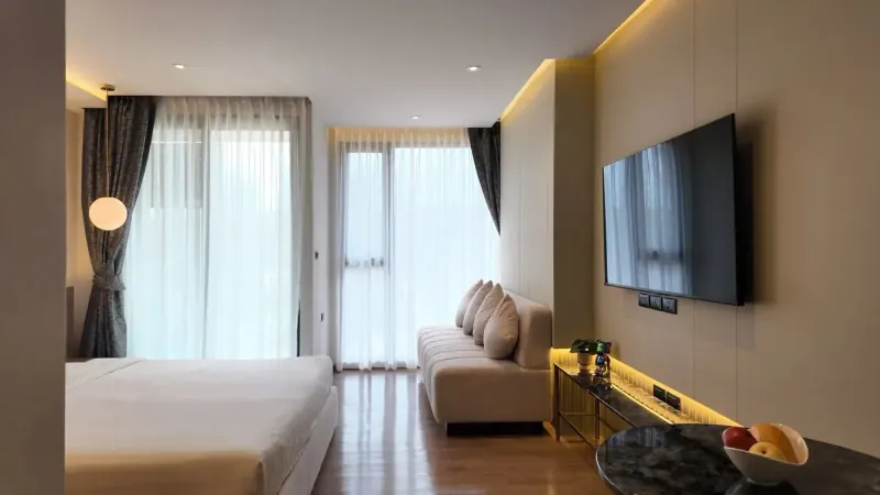 Suite living room